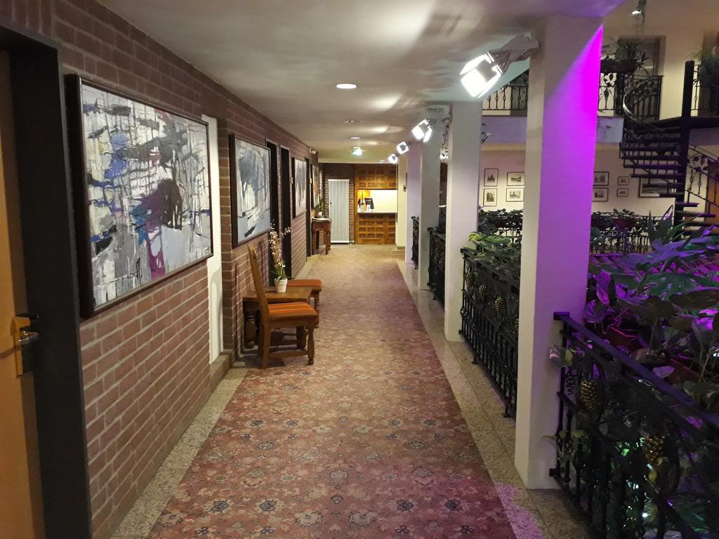 Solitaire Hotel Берлин Екстериор снимка